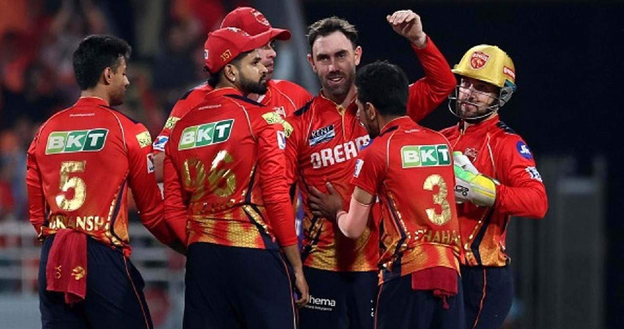 Mumbai Indians' winning streak broken, out of the race for finals after scoring 200+